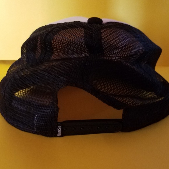 Vans Off The Wall Trucker Hat - Picture 4 of 5